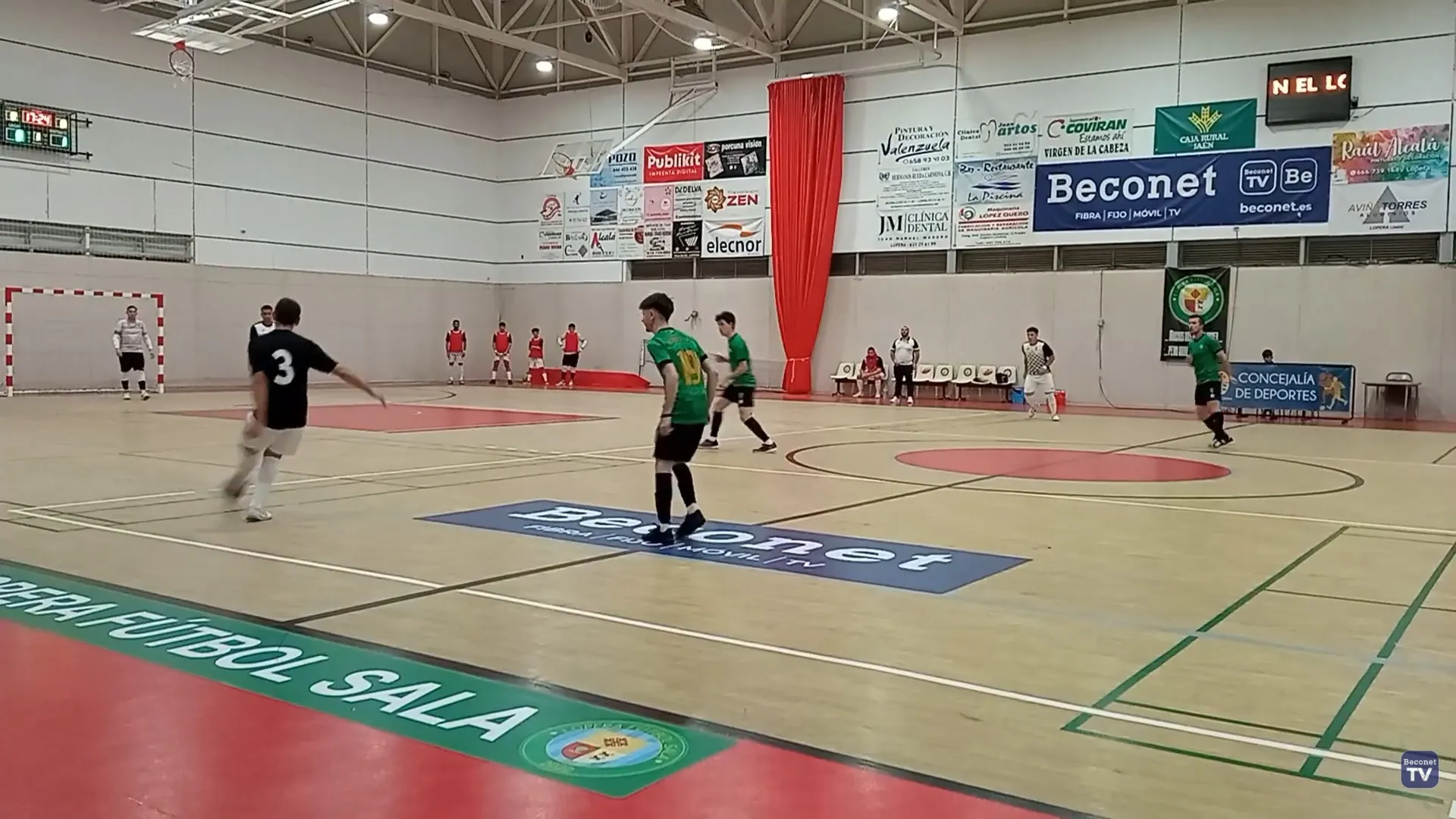 Lance del último partido del Lopera F.S. en su pabellón