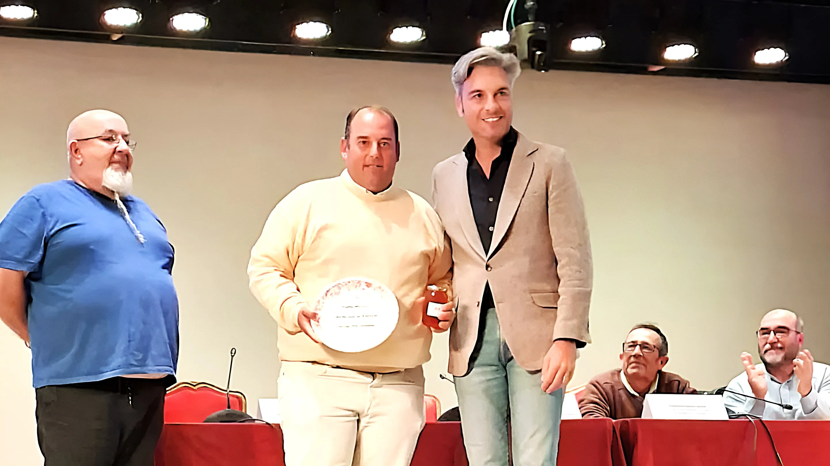 Miel Sierra de Adamuz, premiada en la feria Expomiel de Córdoba.