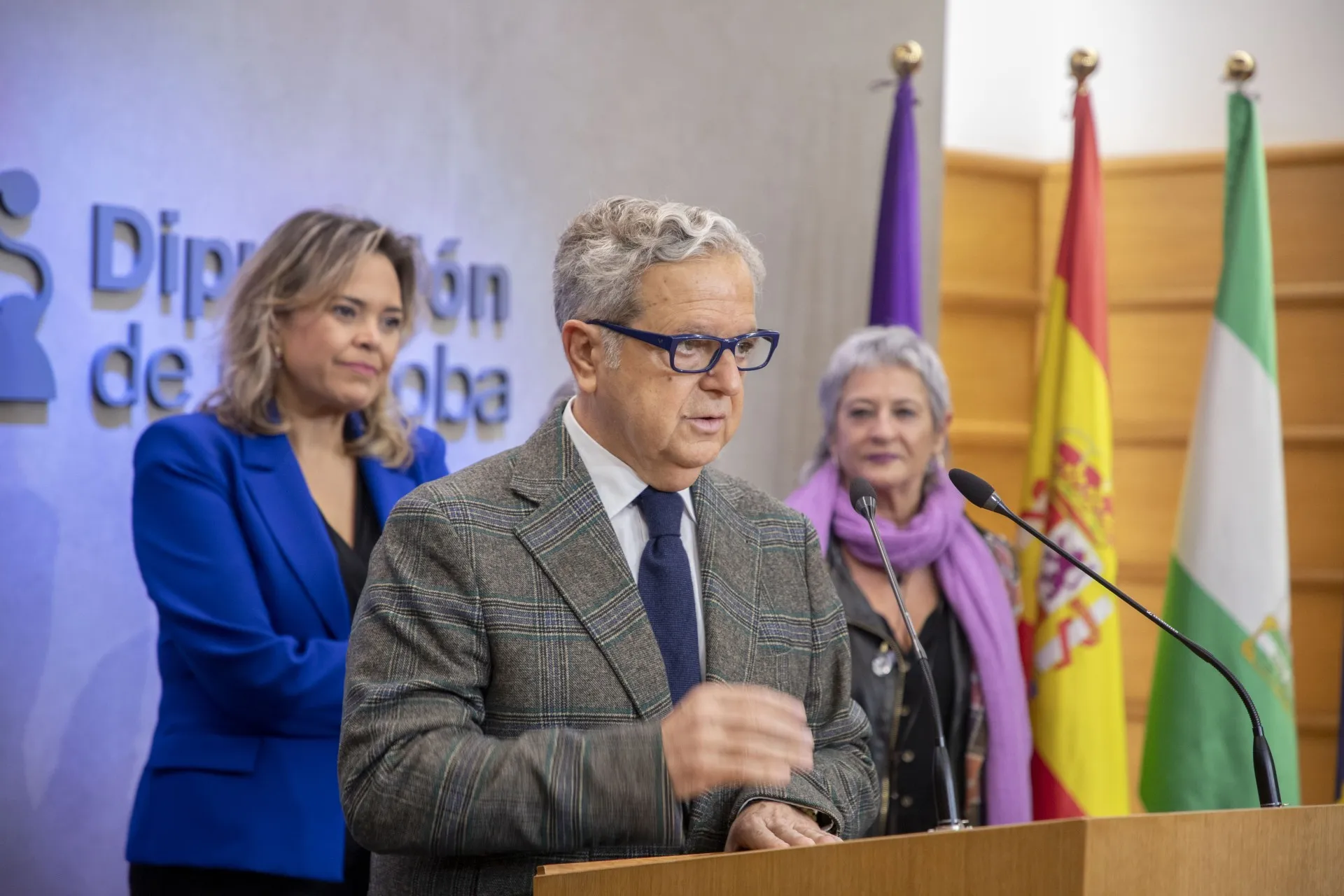 Salvador Fuentes, presidente de la Diputación, durante la presentación de las 100 licencias de la app ‘Ward’ para ayuntamientos de la provincia. Foto: Diputación de Córdoba