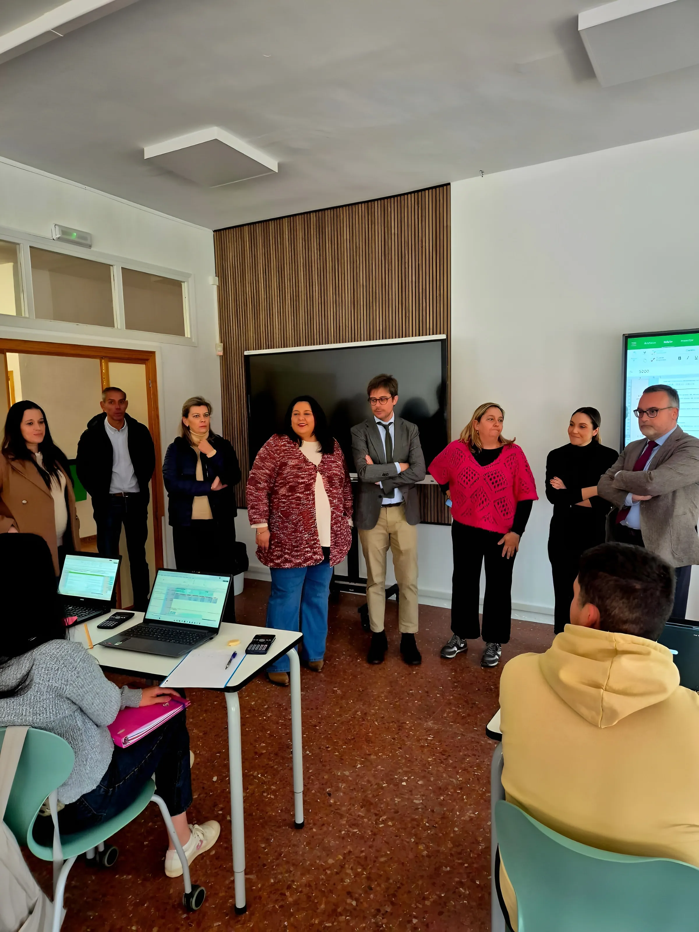 Pablo Quesada y Diego Copé conocen de primera mano las necesidades de los colegios e institutos de Montoro. Foto: Ayuntamiento de Montoro