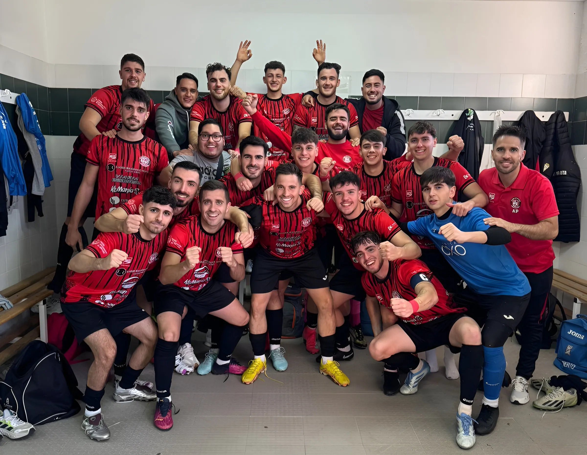 El Atlético Montoreño celebra la victoria tras su último partido. Foto: Atlético Montoreño