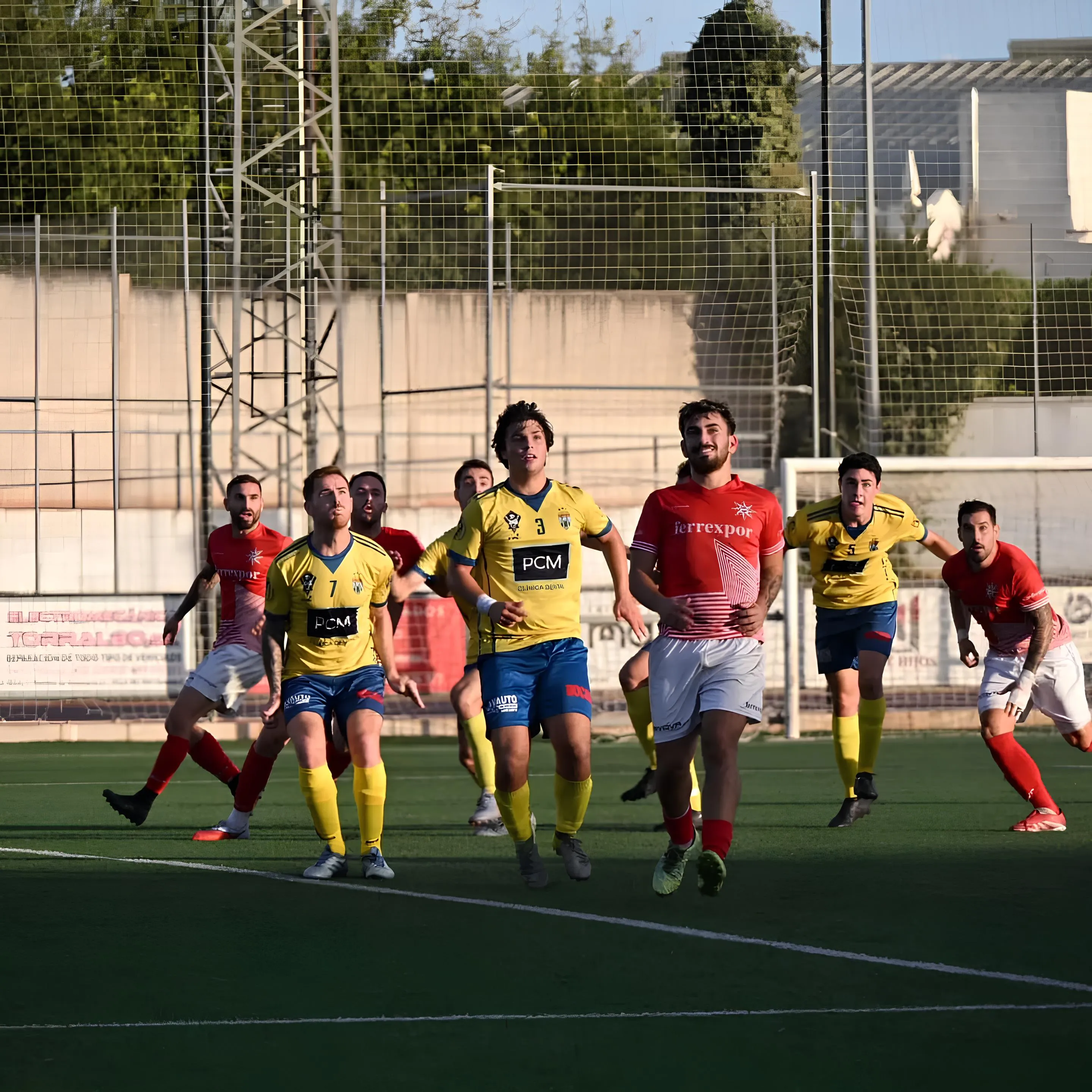 Lance de un partido del Villa del Río C.F.