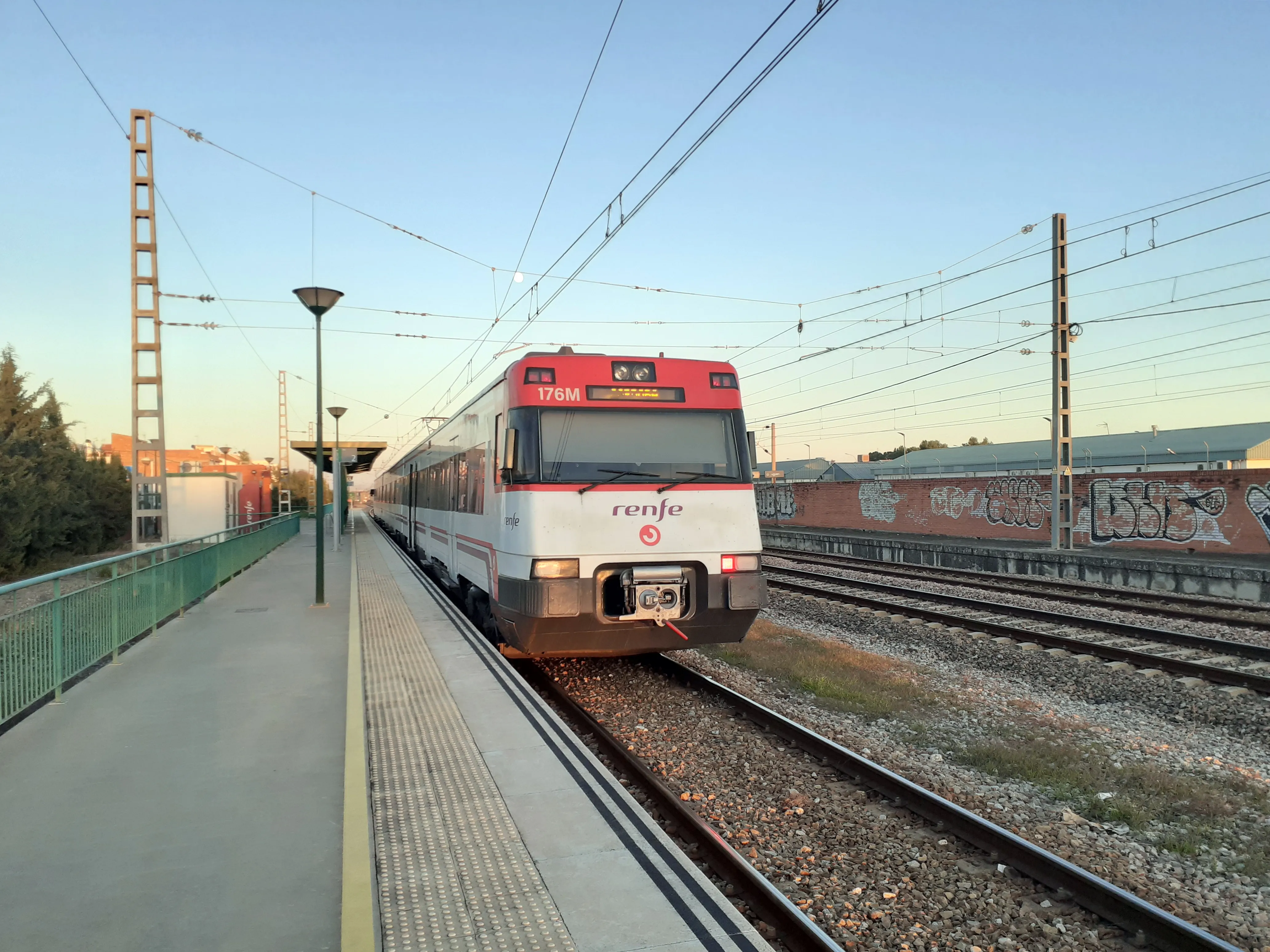 Los trenes de cercanías estarán incluidos en el nuevo abono de transporte estatal
