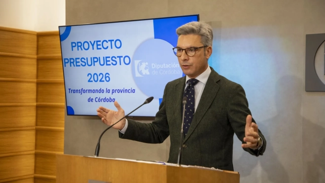 El delegado de Infraestructuras, Sostenibilidad y Agricultura, Andrés Lorite, durante la presentación de las principales líneas inversoras del Presupuesto de la Diputación de Córdoba para 2026. Foto: Diputación de Córdoba